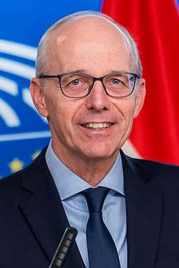 Luc Frieden